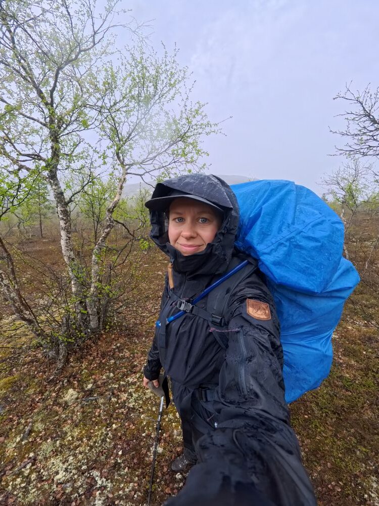 Huipuilla Outdoors aloittavan vaeltajan opas vaatetus