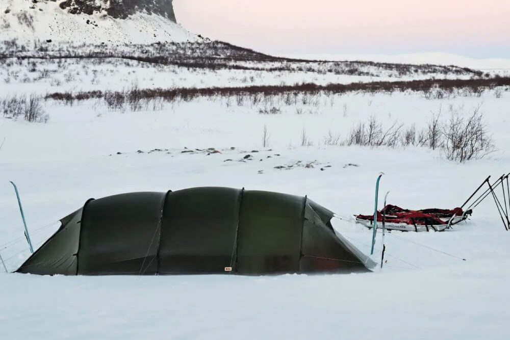Huipuilla Outdoors - Välinevuokraus - Talviteltta