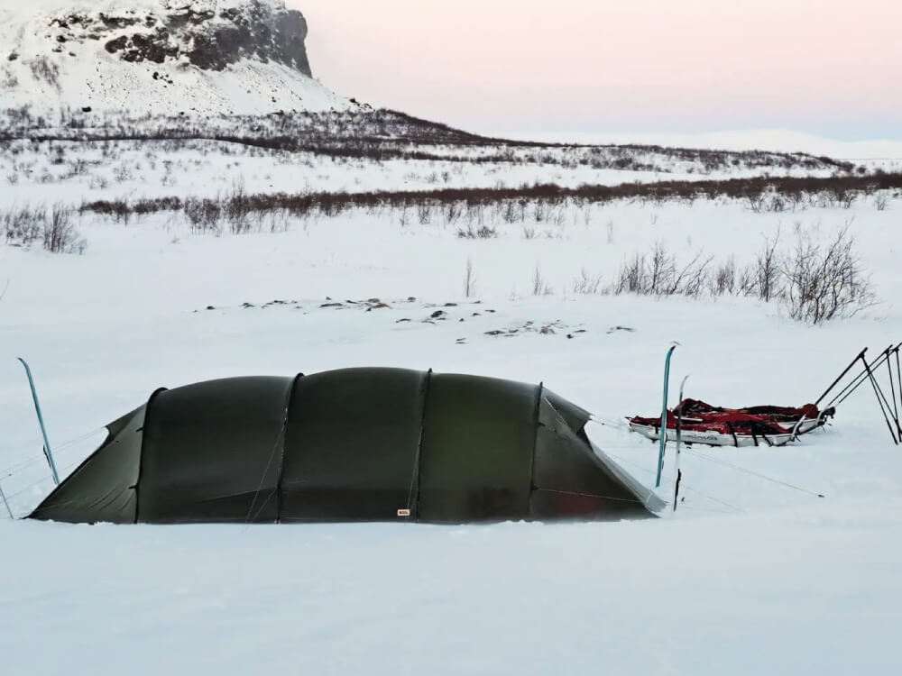 Huipuilla Outdoors - Välinevuokraus - Talviteltta