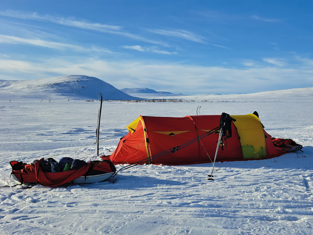 Huipuilla Outdoors - Välinevuokraus - Talviteltta